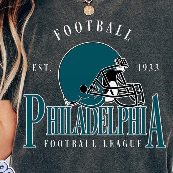 Philadelphia Football Classic Feel Comfort Colors T-Shirt 166 - Picture 2 of 5